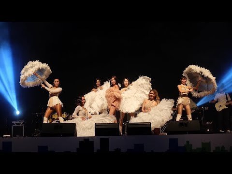 โชว์เปิดตัวคอนเสิร์ต ใบเตย อาร์สยาม