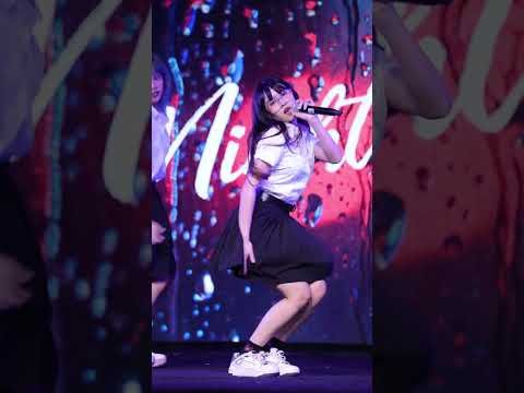 【4K 60FPS】 (fancam) berry berry – เธอโทรมาทุกวัน (Night Call)  @ Idol Exchange MBK Center | 060523