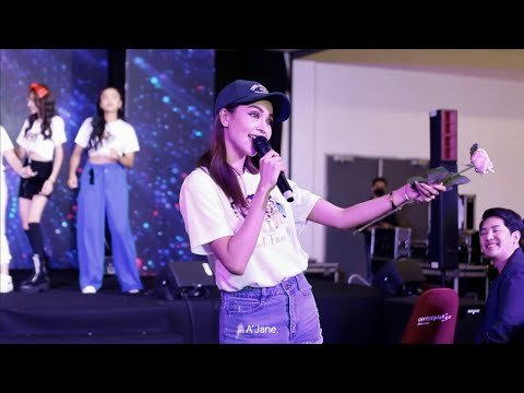 [FANCAM] สาวขอนแก่น – อิงฟ้า [น้องๆTop10เต้น] #อิงฟ้ามหาชน #อิงล็อต