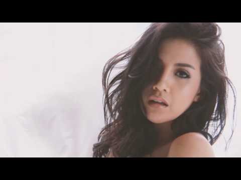 MAXIM Covergirl ถ้าแน่นอกให้ ใบเตย อาร์สยาม มาช่วยยกออกไหมล่ะ?